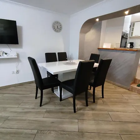 Family Friendly House With A Swimming Pool Kraljevica - 21125 Prázdninový dům